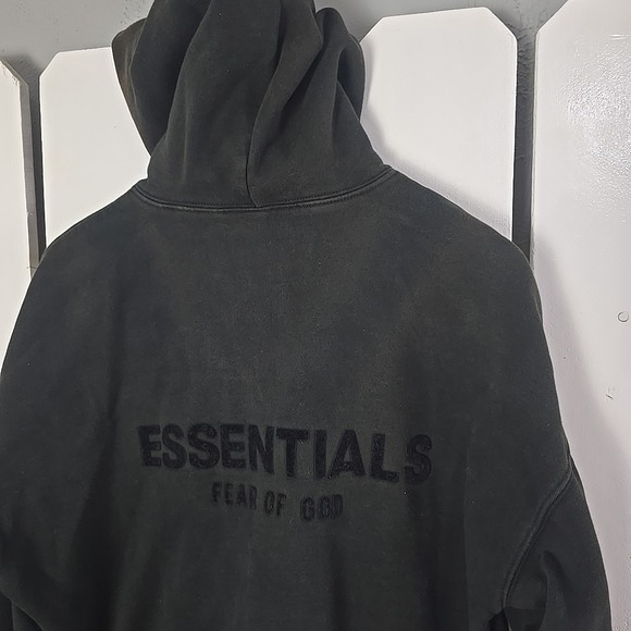 Fear of God Essentials Mens Pullover Hoodie Faded Small Black Sweatshirt - Picture 9 of 10